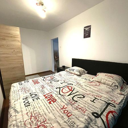Apartament Inu Orşova Екстериор снимка